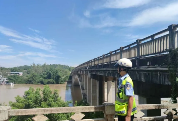 ˵: http://www.anjugc.cn/script/ueditor/jsp/upload/1597820739707.png